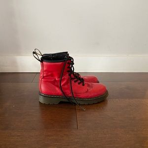 Dr Martens Kids Size 4
